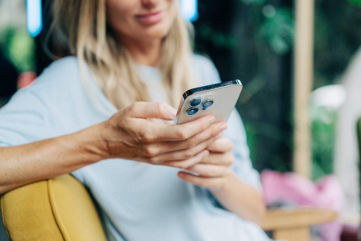 5 phrases que vous ne devriez jamais dire à votre enfant adulte si vous tenez à votre relation — Famille