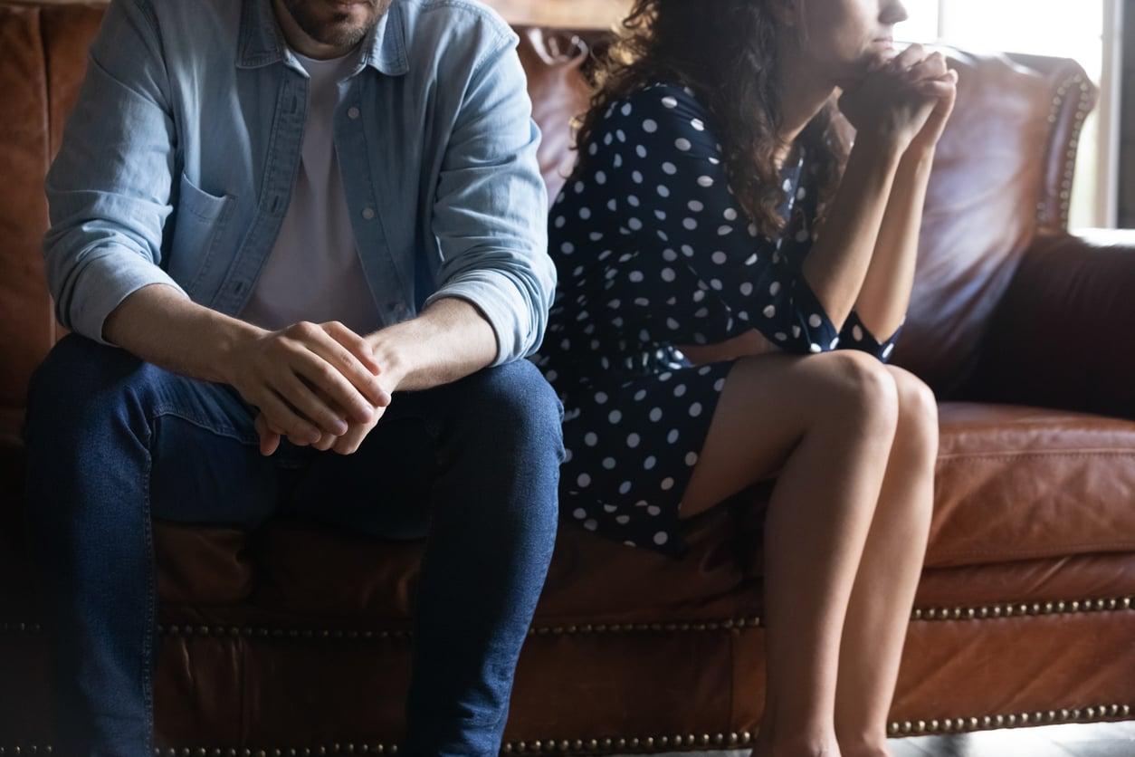 3 alltägliche Zeichen, dass dein Partner emotional bereits ausgecheckt hat — Lebensstil