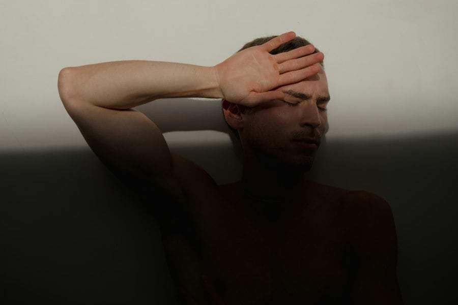 « Beaucoup d'hommes sont au bord du suicide, et la société se moque d'eux » — un coach en séduction pour hommes adresse 7 messages aux femmes — Mode de vie